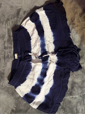 Hollister Tie-Dye Ruffle Shorts